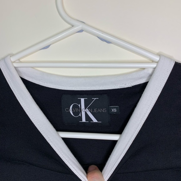 calvin klein jeans cropped top black - Picture 2 of 2